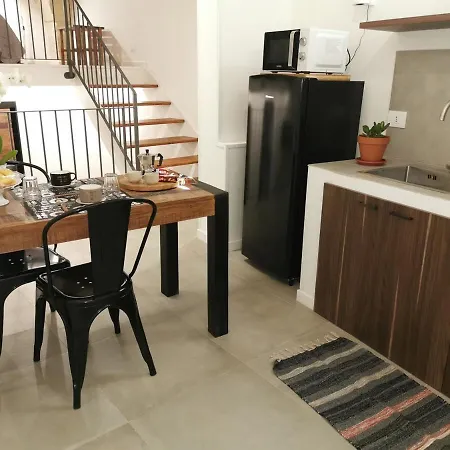 Radici - Centro Storico Apartment *